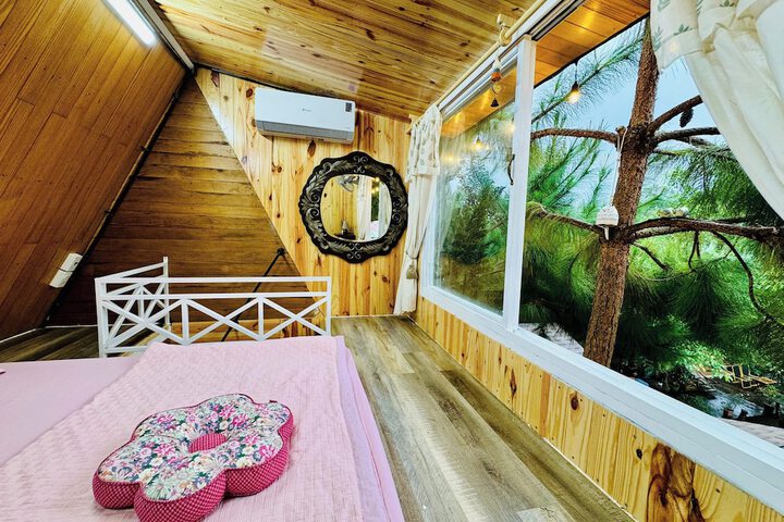 Room 40 of 52
