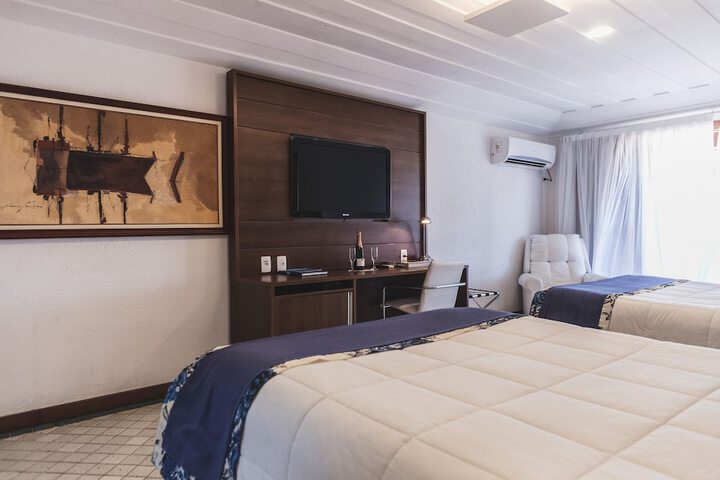 Room 8 of 87