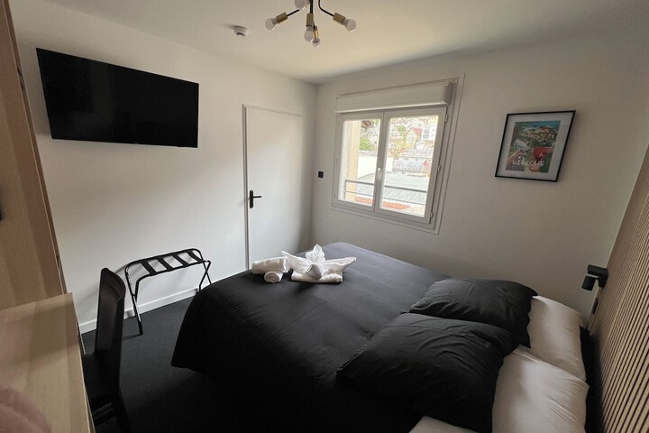 Room 3 of 26
