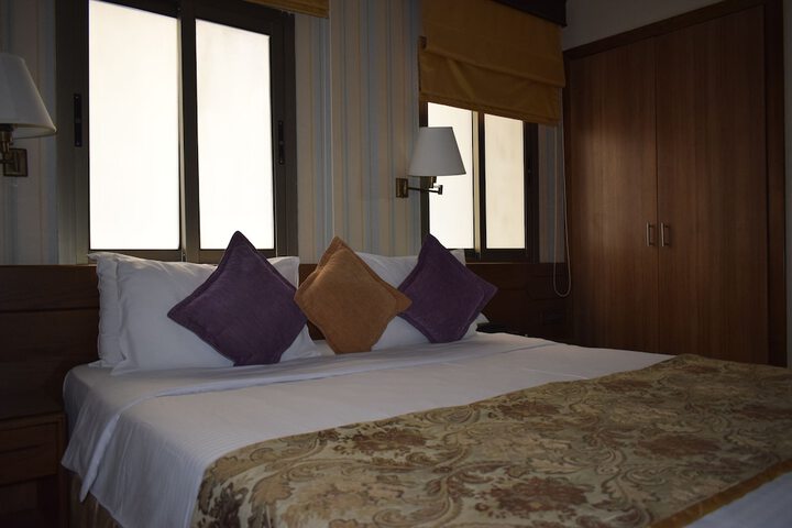 Room 7 of 41