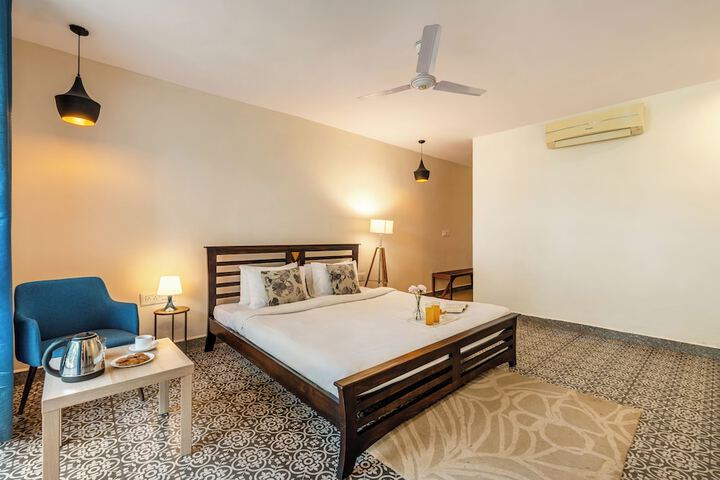 Room 8 of 42