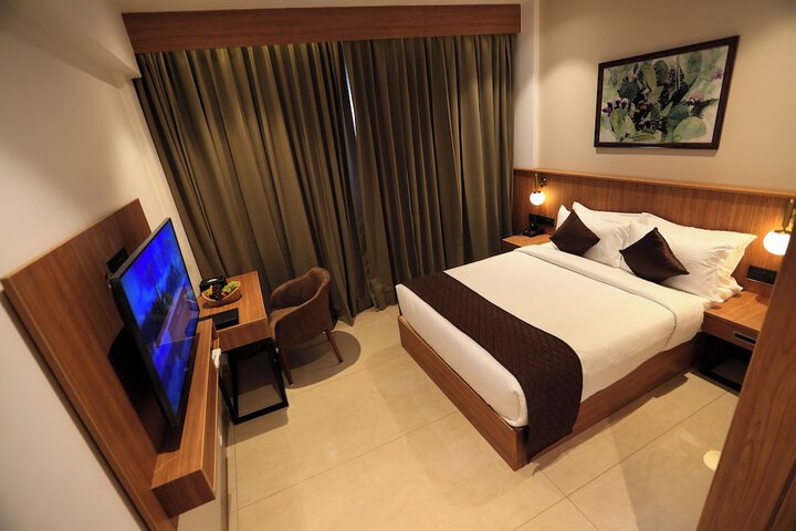 Room 25 of 61