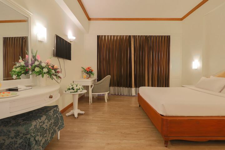 Room 25 of 131