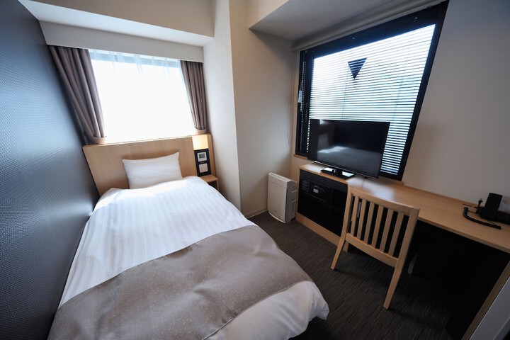 Room 15 of 144