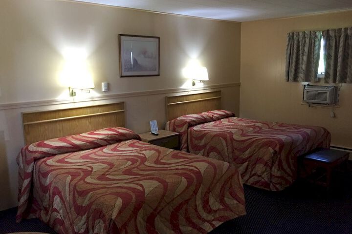 Room 9 of 29