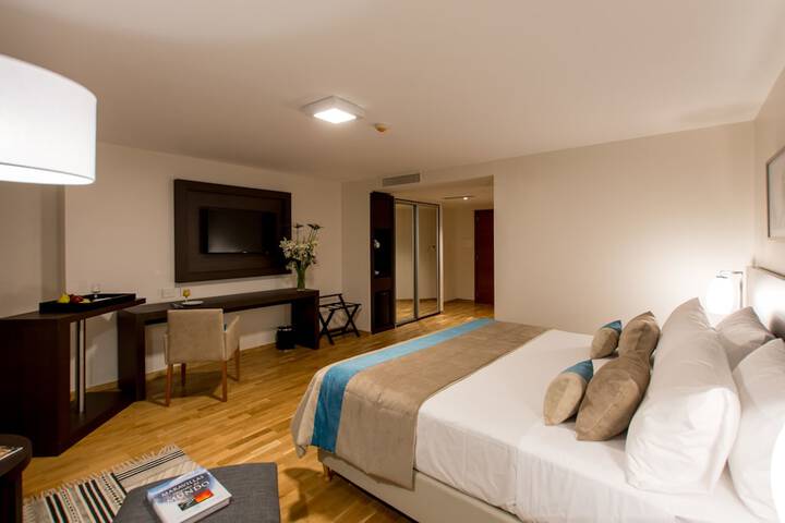 Room 13 of 47