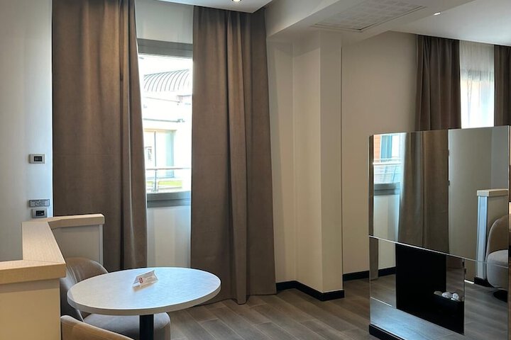 Room 13 of 132