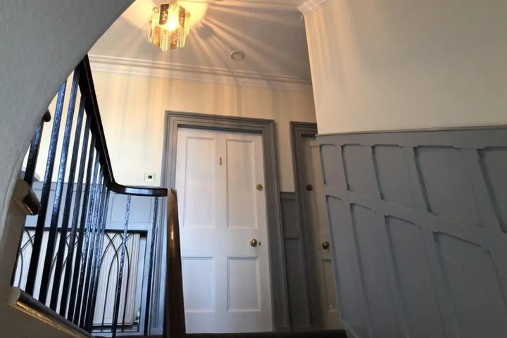 Room 12 of 14