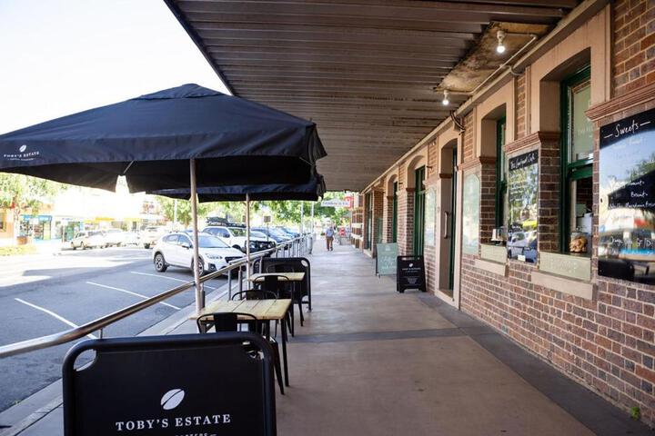 Image of THE FED AND BED TEMORA