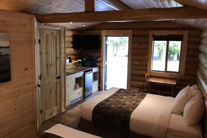 Room 6 of 26