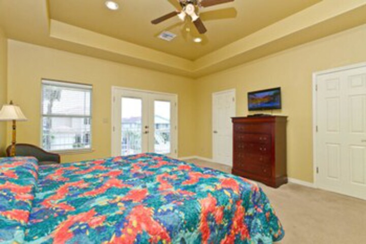 Room 18 of 23
