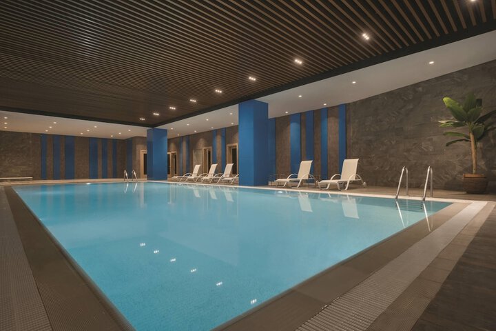 Hotel Pool