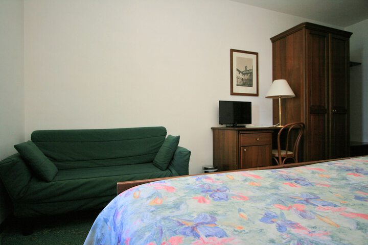 Room 7 of 58