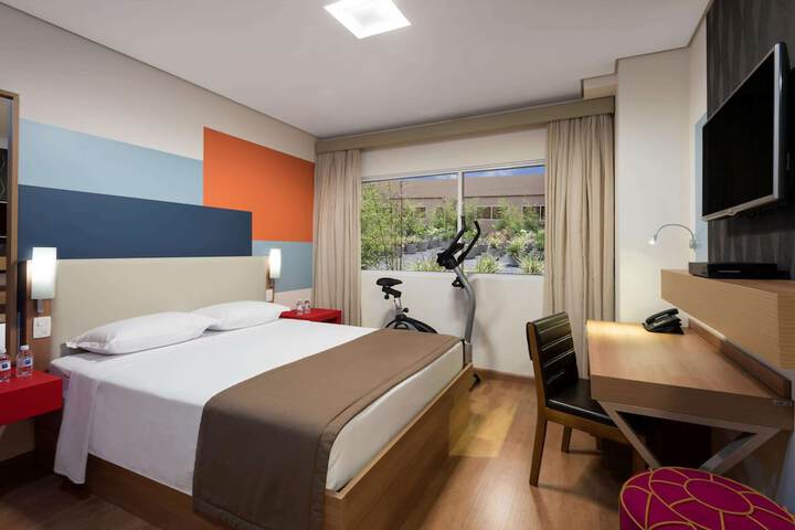 Room 10 of 53