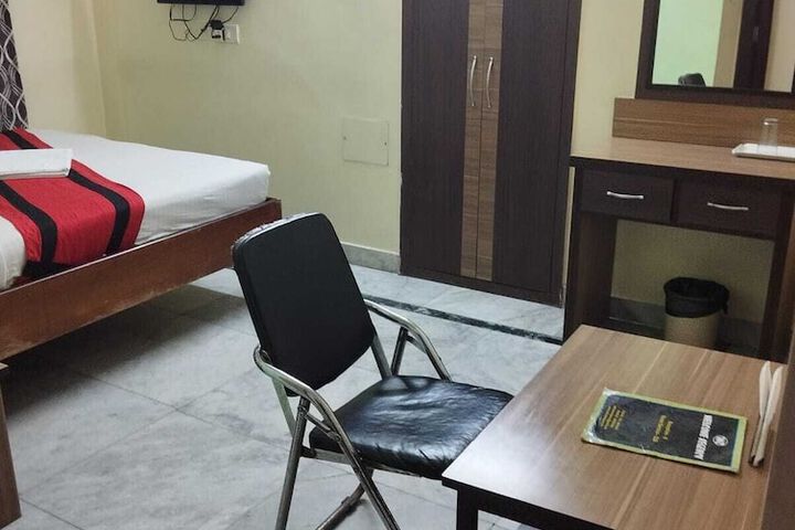 Room 8 of 24