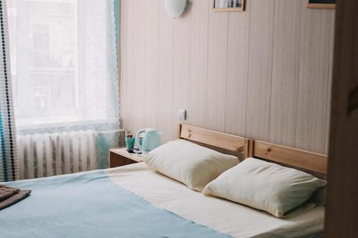 Room 6 of 14