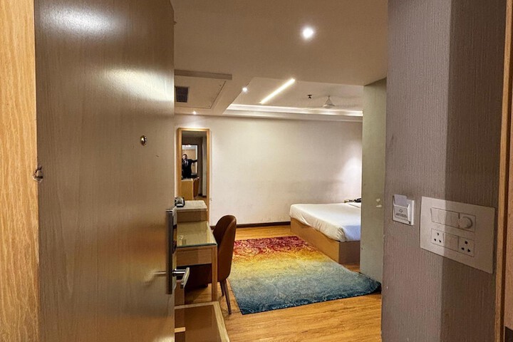 Room 17 of 57