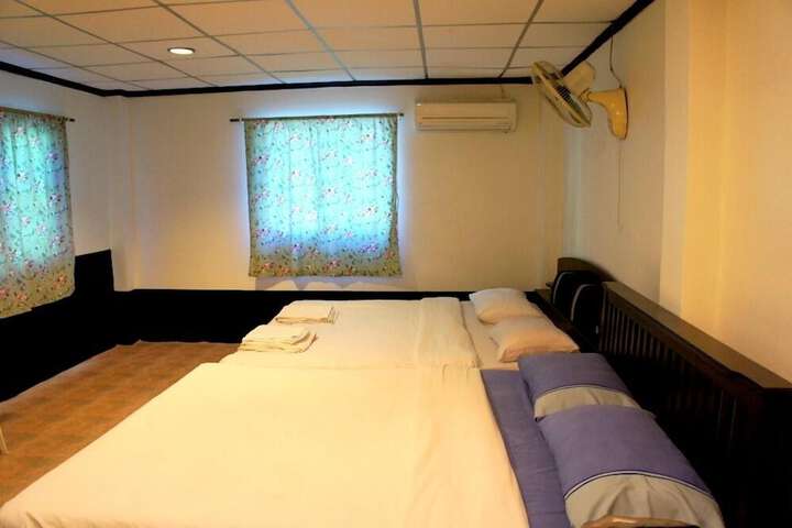 Room 18 of 47