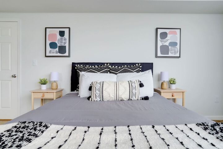 Room 169 of 195