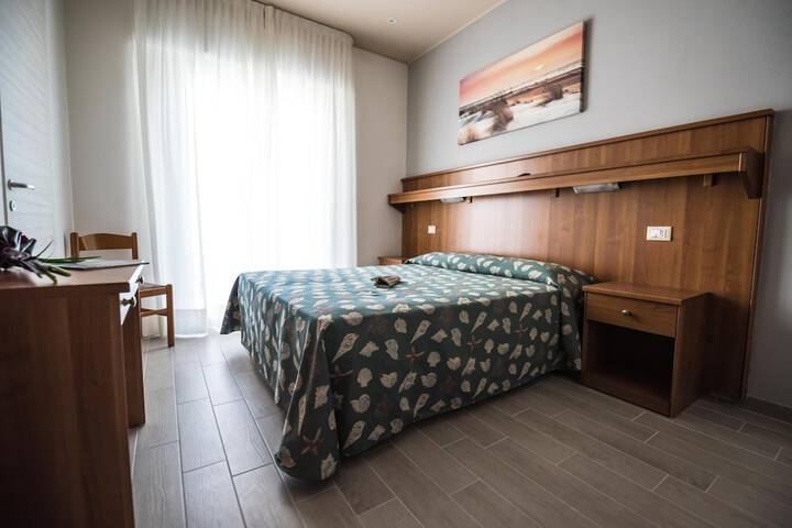 Room 10 of 64