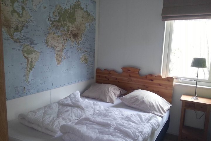 Room 3 of 39