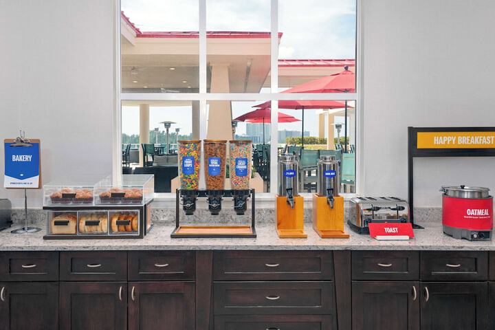 Breakfast/Coffee Service 49 of 67