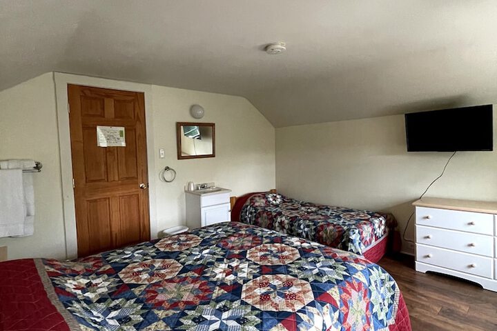 Room 19 of 37