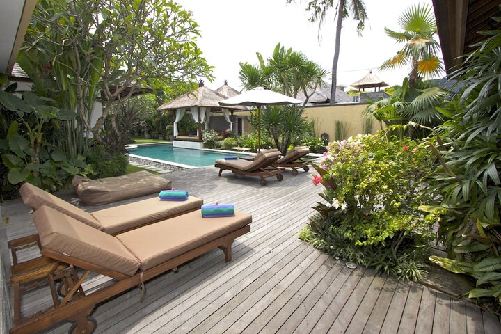 Pool Hotel