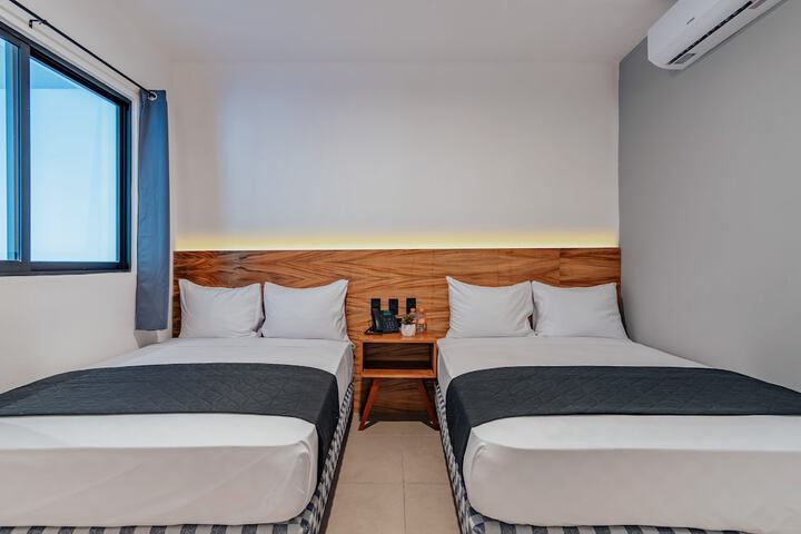 Room 8 of 31