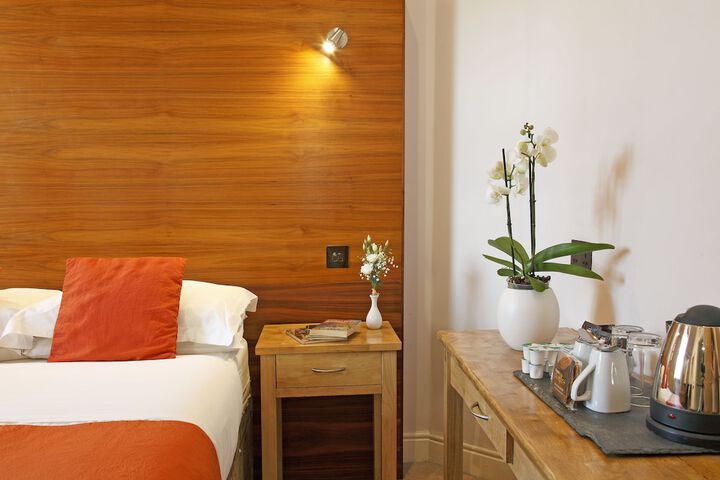 Room 20 of 64