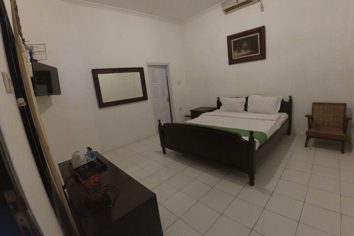 Room 14 of 39