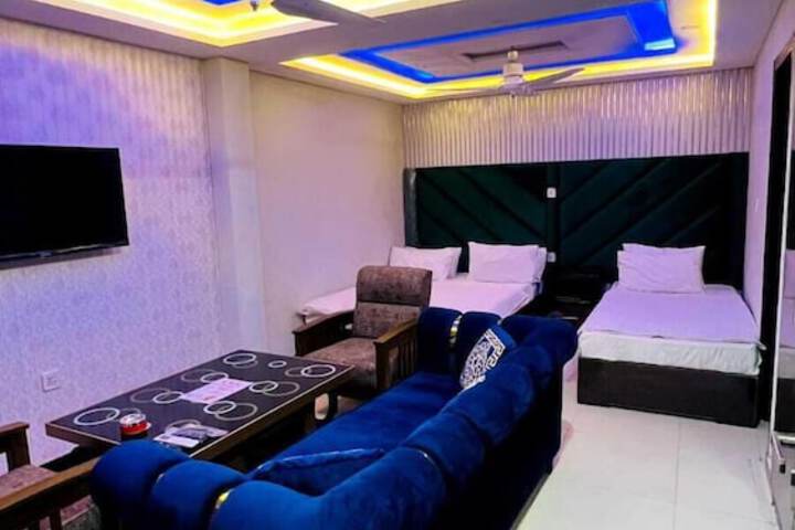 Room 7 of 24