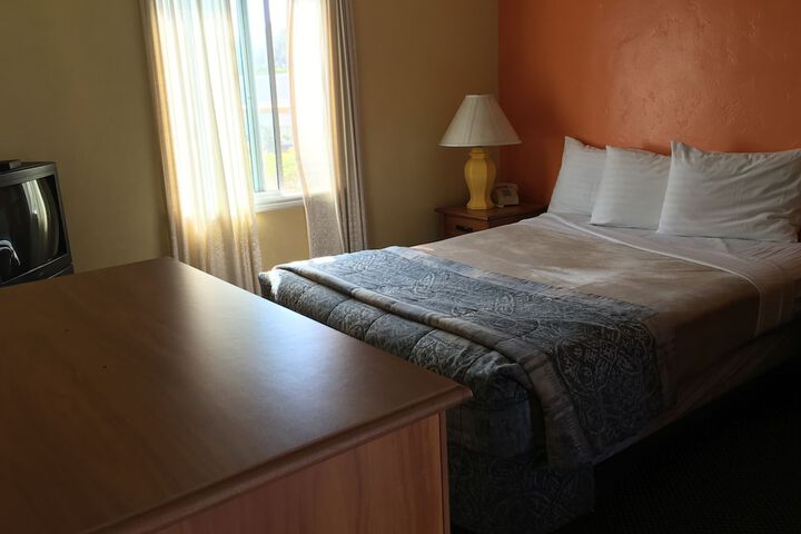 Room 17 of 49
