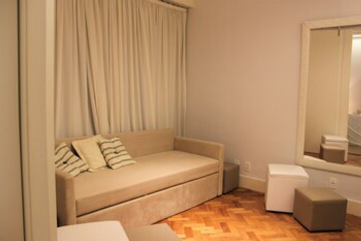 Room 37 of 41