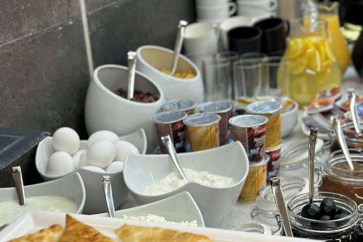 Breakfast/Coffee Service 30 of 35