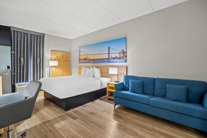 Room 16 of 46