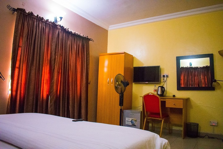 Room 7 of 41