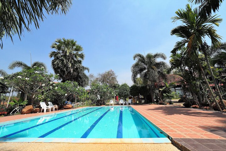 Pool 42 of 52