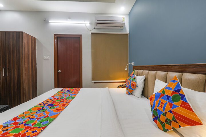 Room 16 of 27