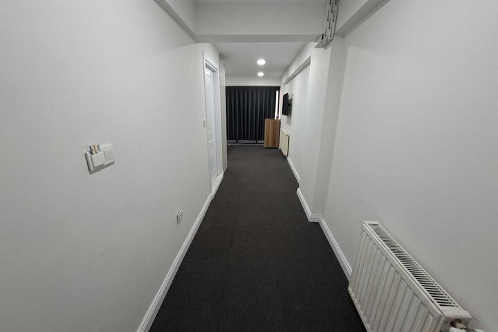 Room 2 of 21