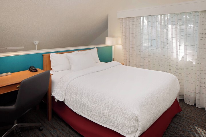 Room 8 of 23