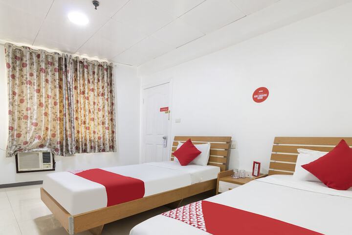 Room 8 of 31