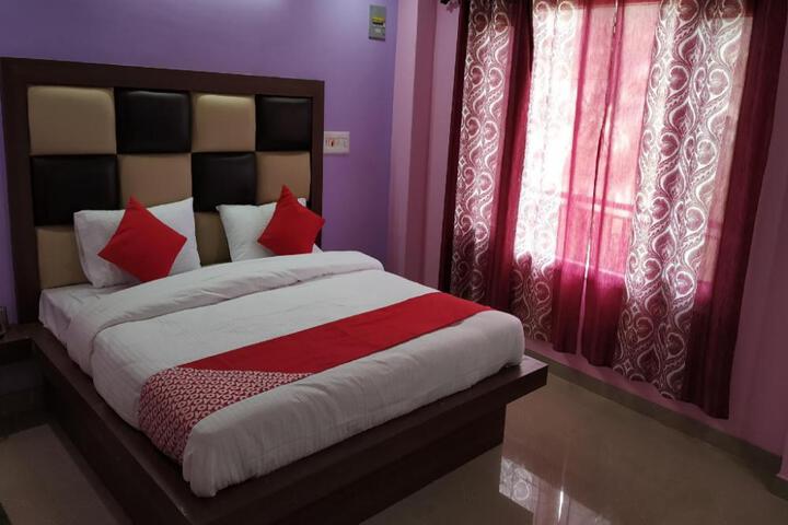 OYO 23480 Radha Homestay