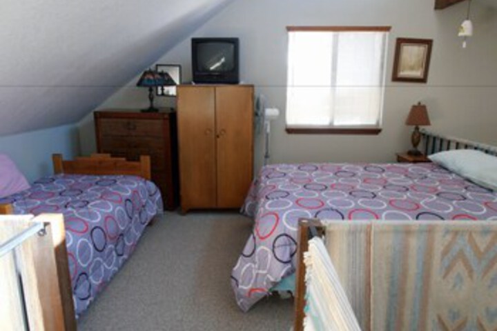 Room 9 of 20