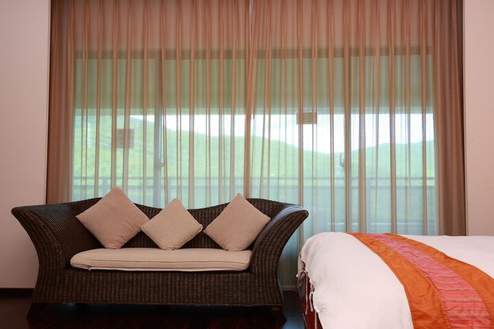 Room 17 of 47
