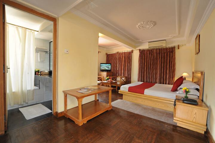 Room 4 of 26
