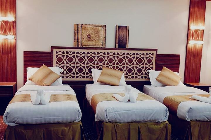 Room 4 of 60