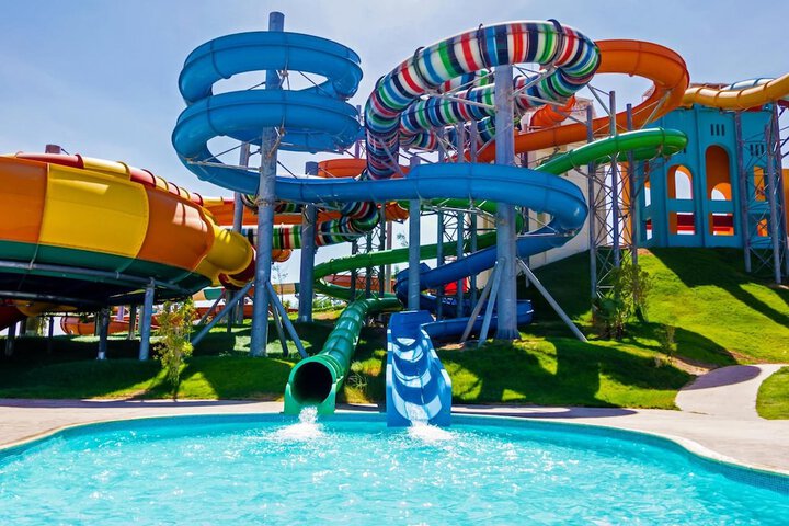 Pools & Facilities
