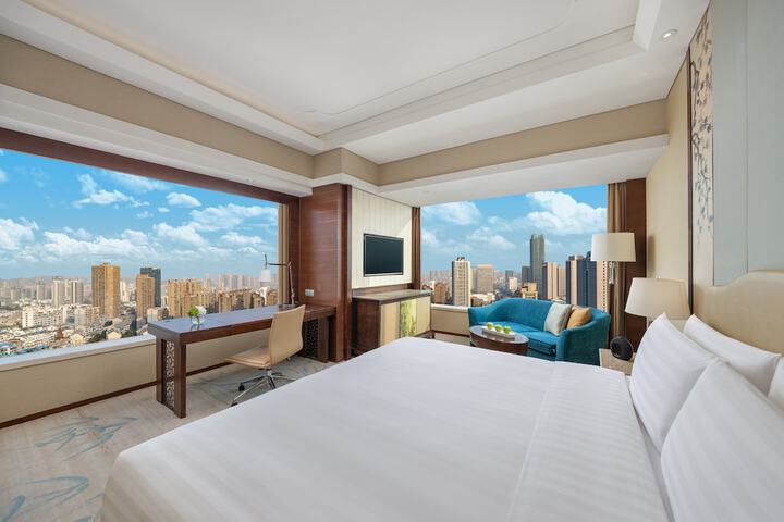 Room 21 of 68