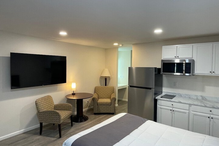 Room 10 of 50